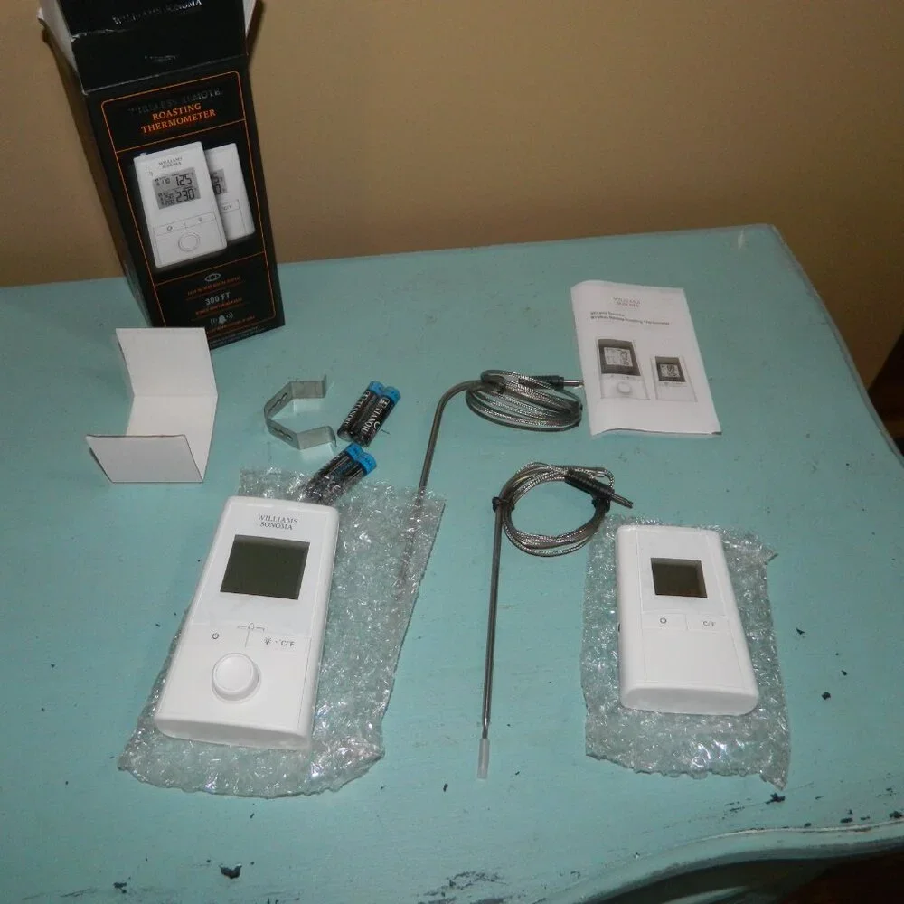 Williams Sonoma Exclusive Remote Cooking Roasting Thermometer - Picture 4 of 7